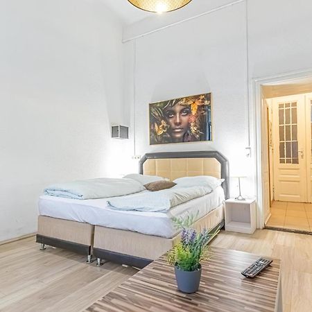 Chic Apartment- Suitable For Longstays Near Matzleinsforferplatz Vienna Exterior photo