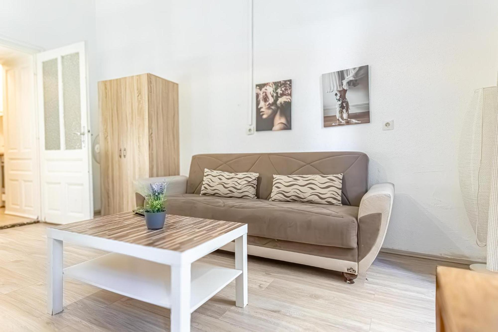 Chic Apartment- Suitable For Longstays Near Matzleinsforferplatz Vienna Exterior photo
